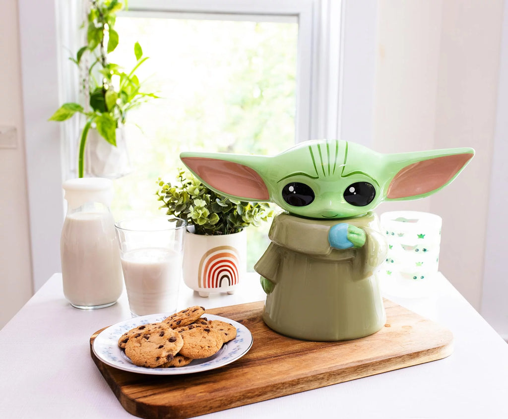 Ceramic Cookie Jar Container 13 Inches Tall Y329