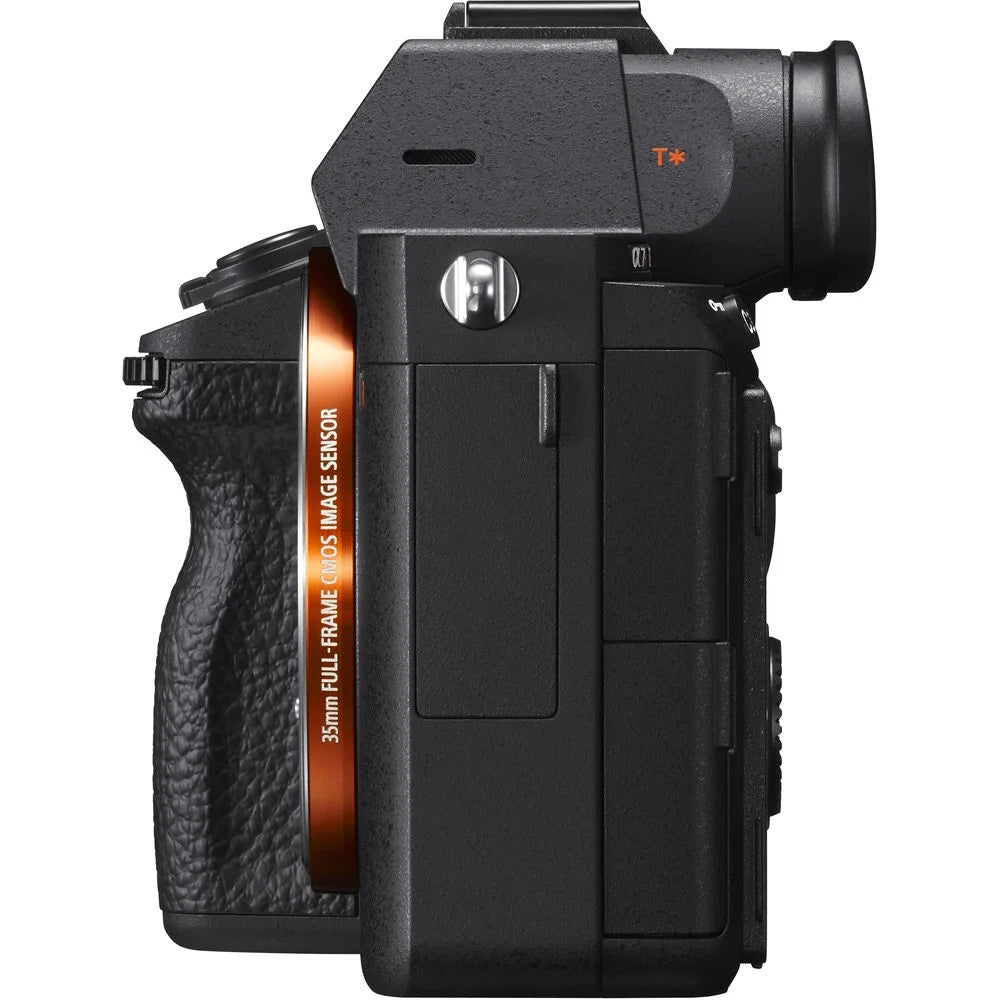 Digital Camera with 24-70mm Lens L534161