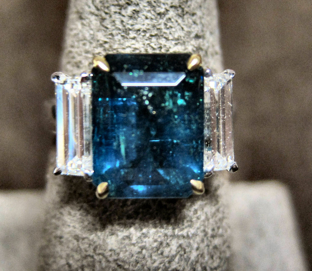 Emerald 4.00 CTTW Diamond Ring T914345