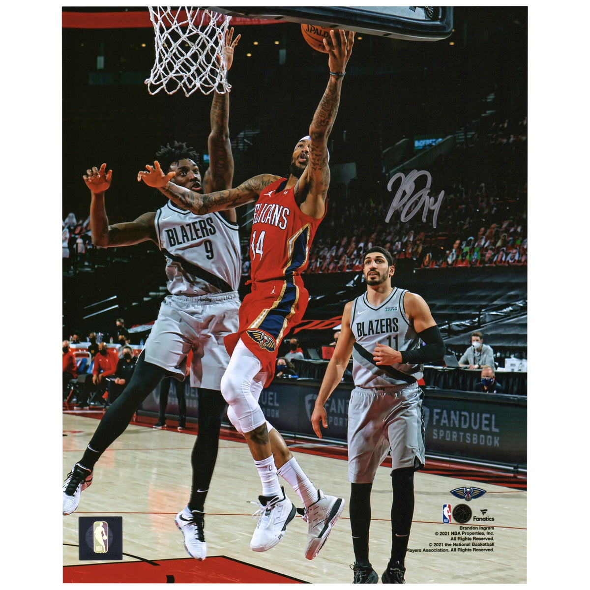 Autographed 8" x 10" Photograph Q47508