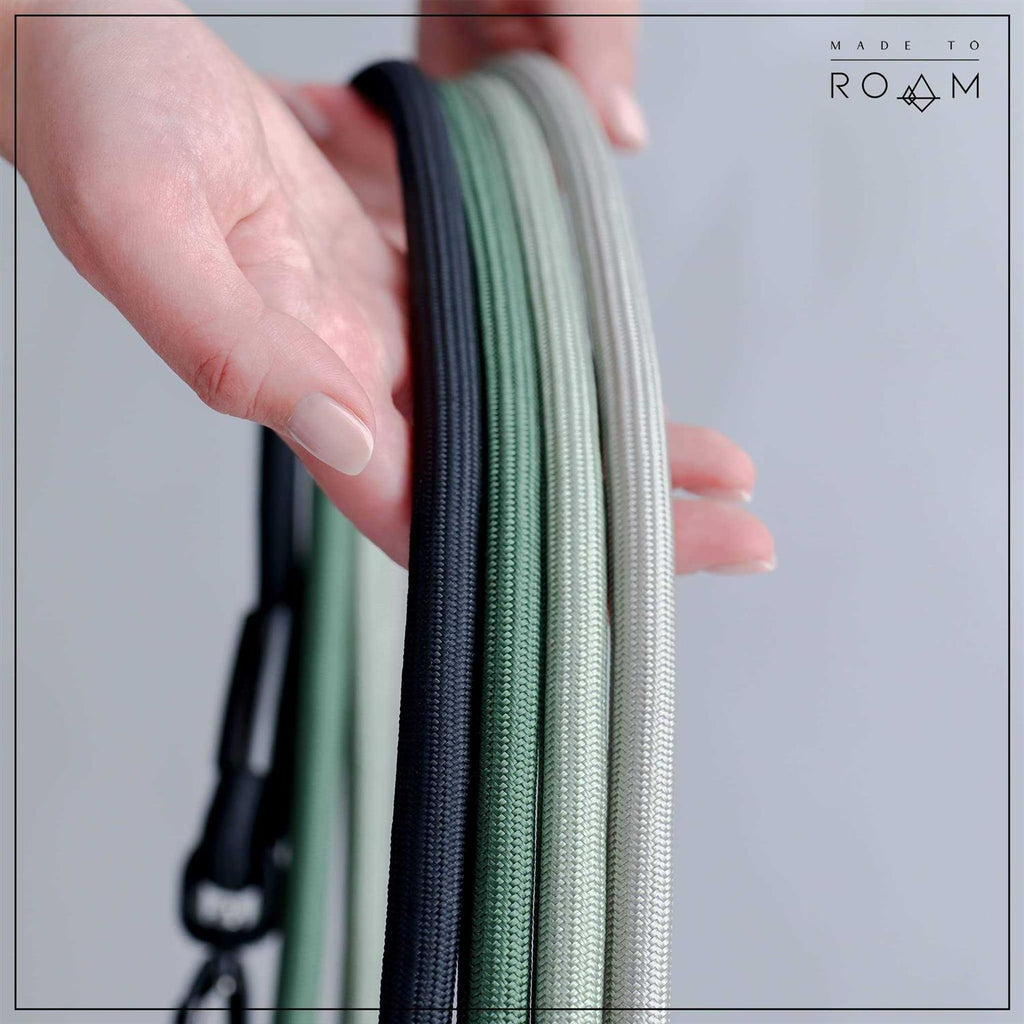 Ultra Soft Dog Leash with Carabiner R1959