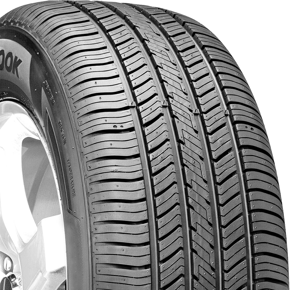 Set of 4 215/60R16 95H All Season Tires A705