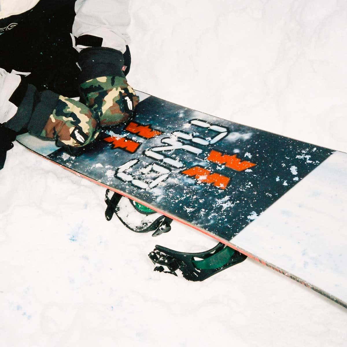 Essential Service Snowboard 157 H565
