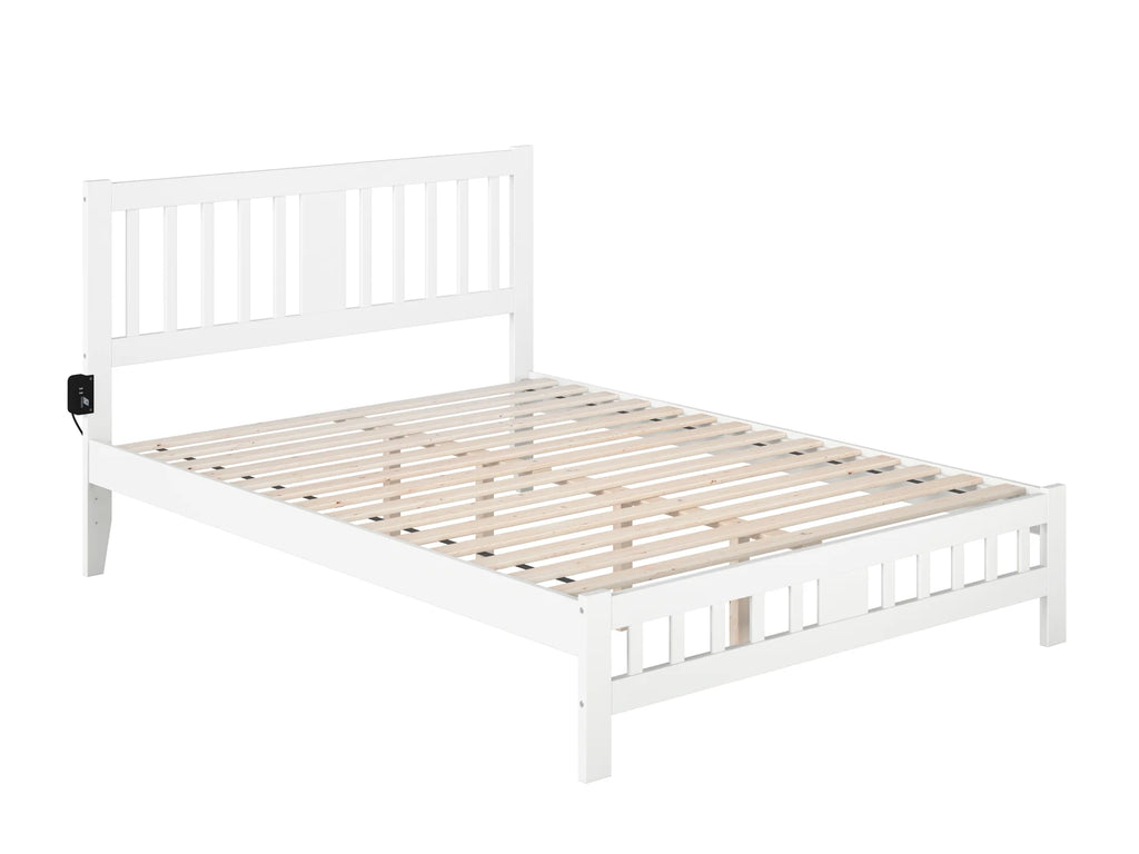 Queen Wood Platform Bed with Slatted Headboard and Footboard J52046