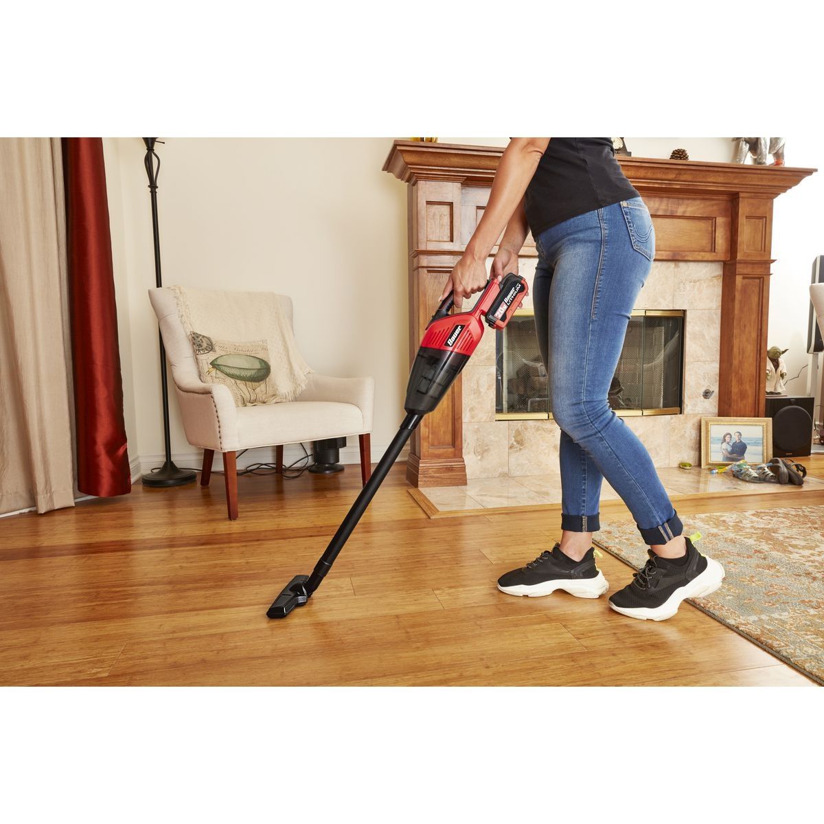 Cordless Hand Vacuum with Floor and Crevice Tools V931463