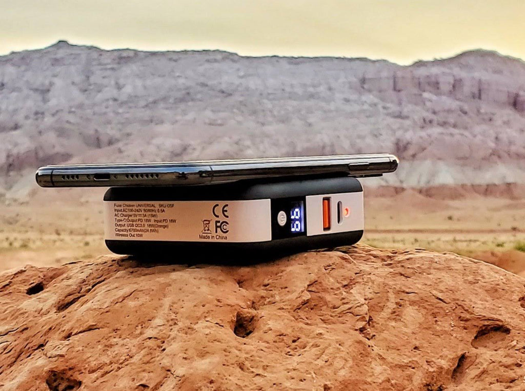 Universal All-in-One Travel Charger L769