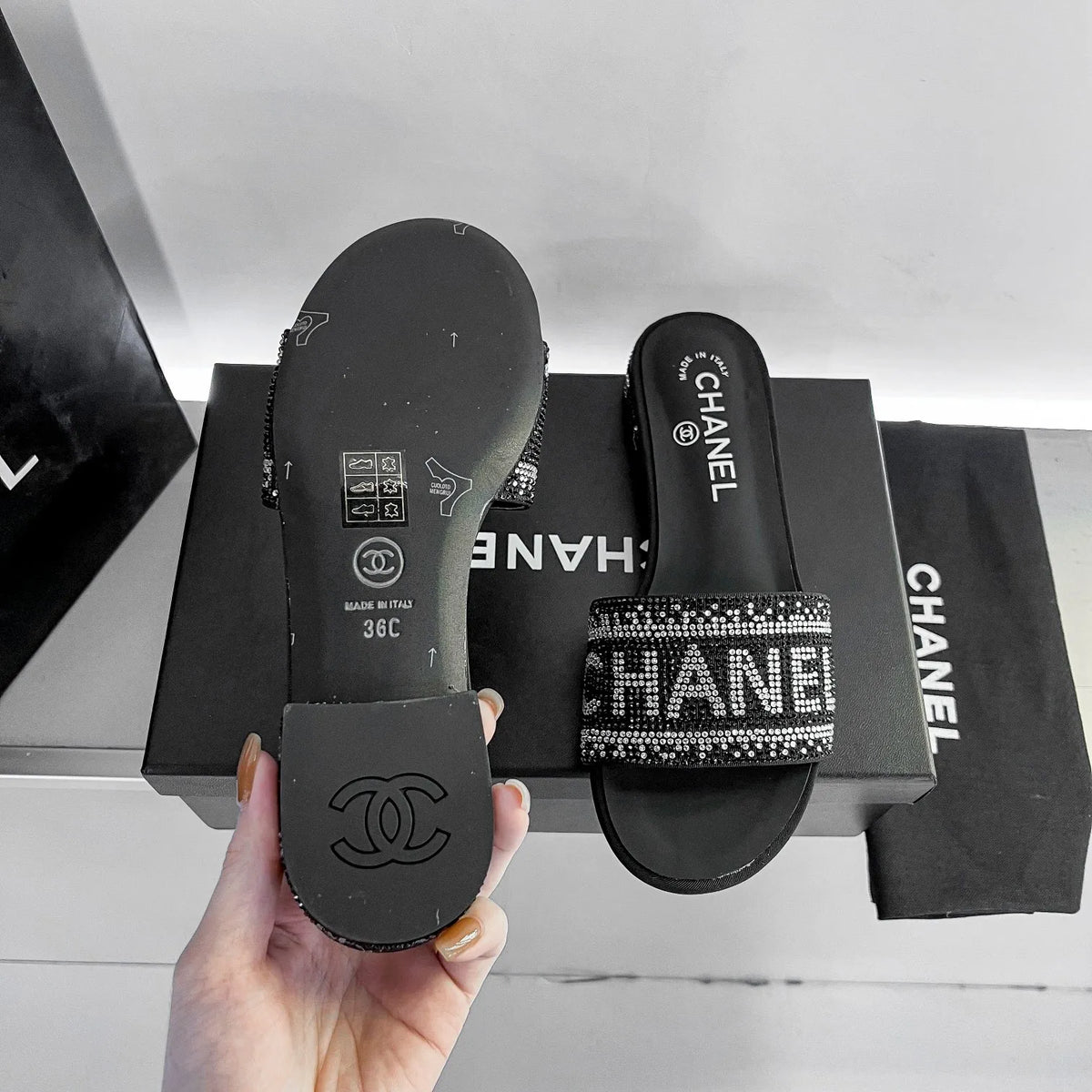 Blingbling Diamond Slippers P12628