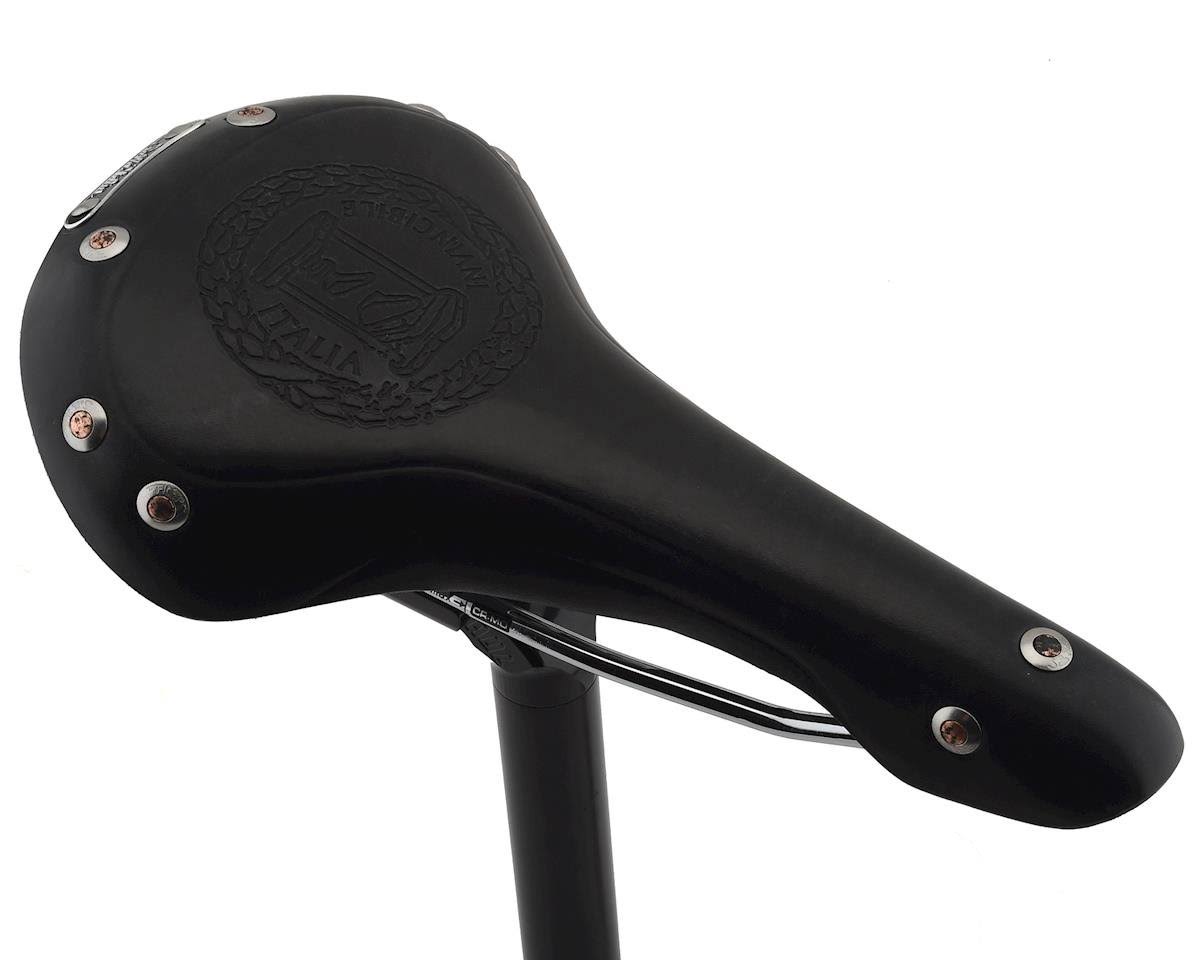 Black Saddle G589336