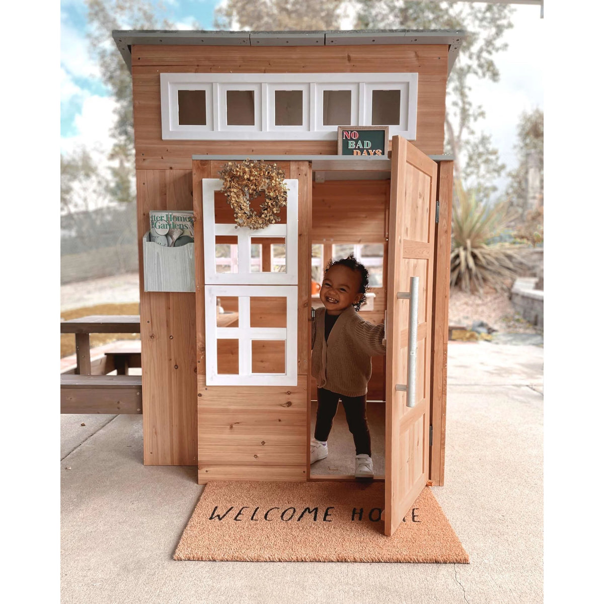 Modern Outdoor Wooden Playhouse with Picnic Table U371501