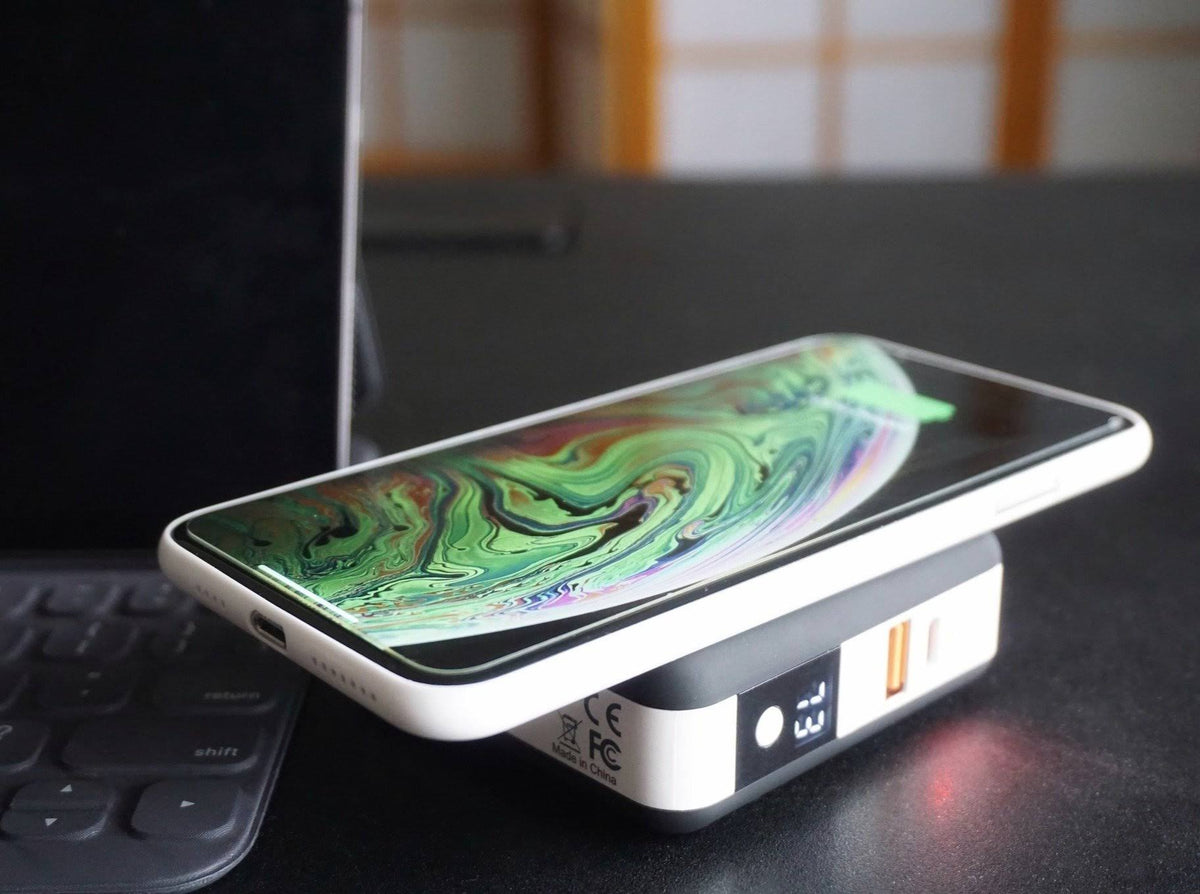 Universal All-in-One Travel Charger L769