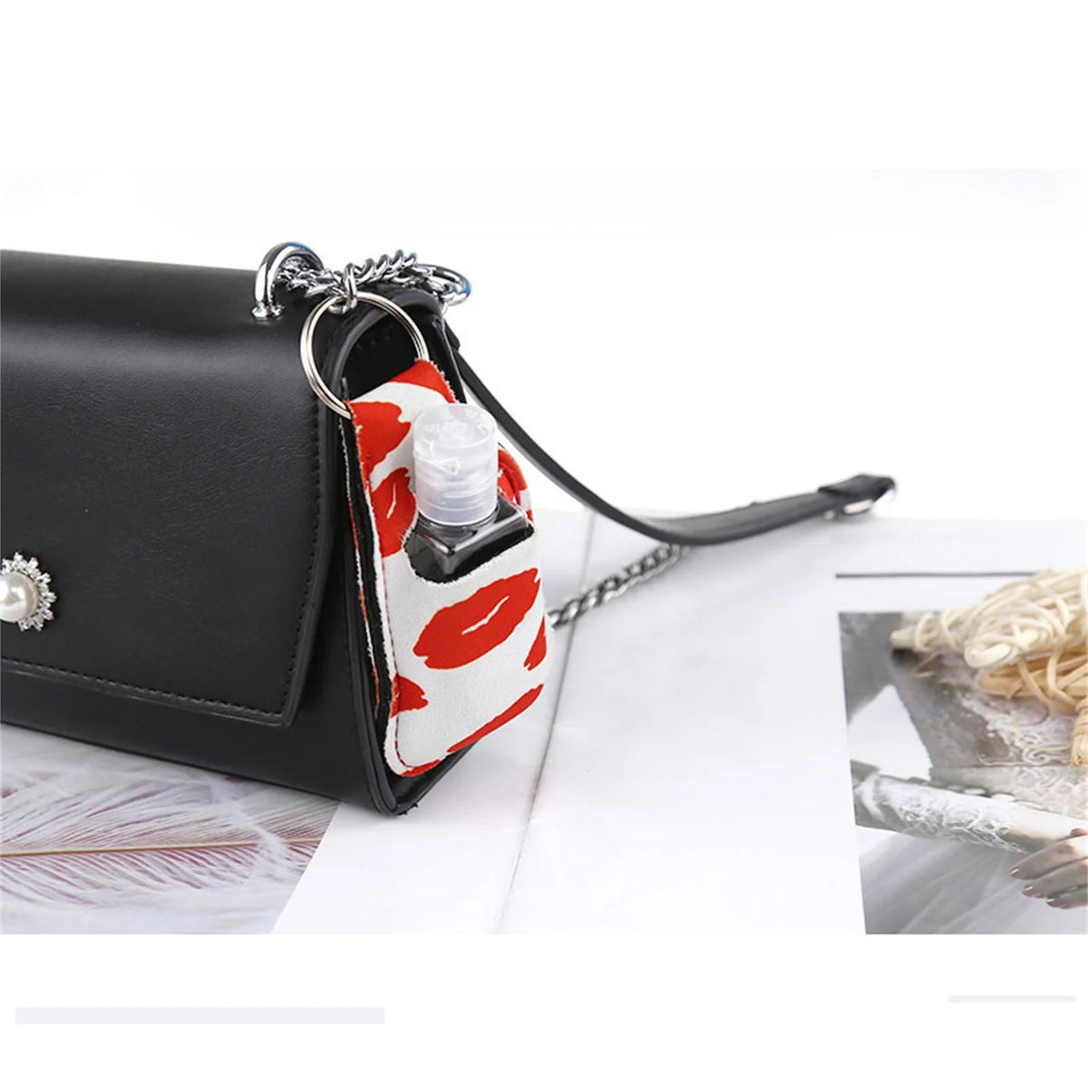 Lipstick Holder Keychains with Metal Clip E69353