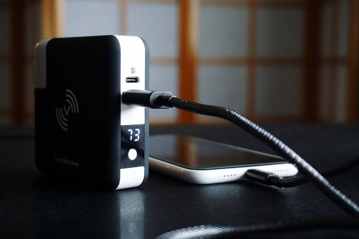 Universal All-in-One Travel Charger L769