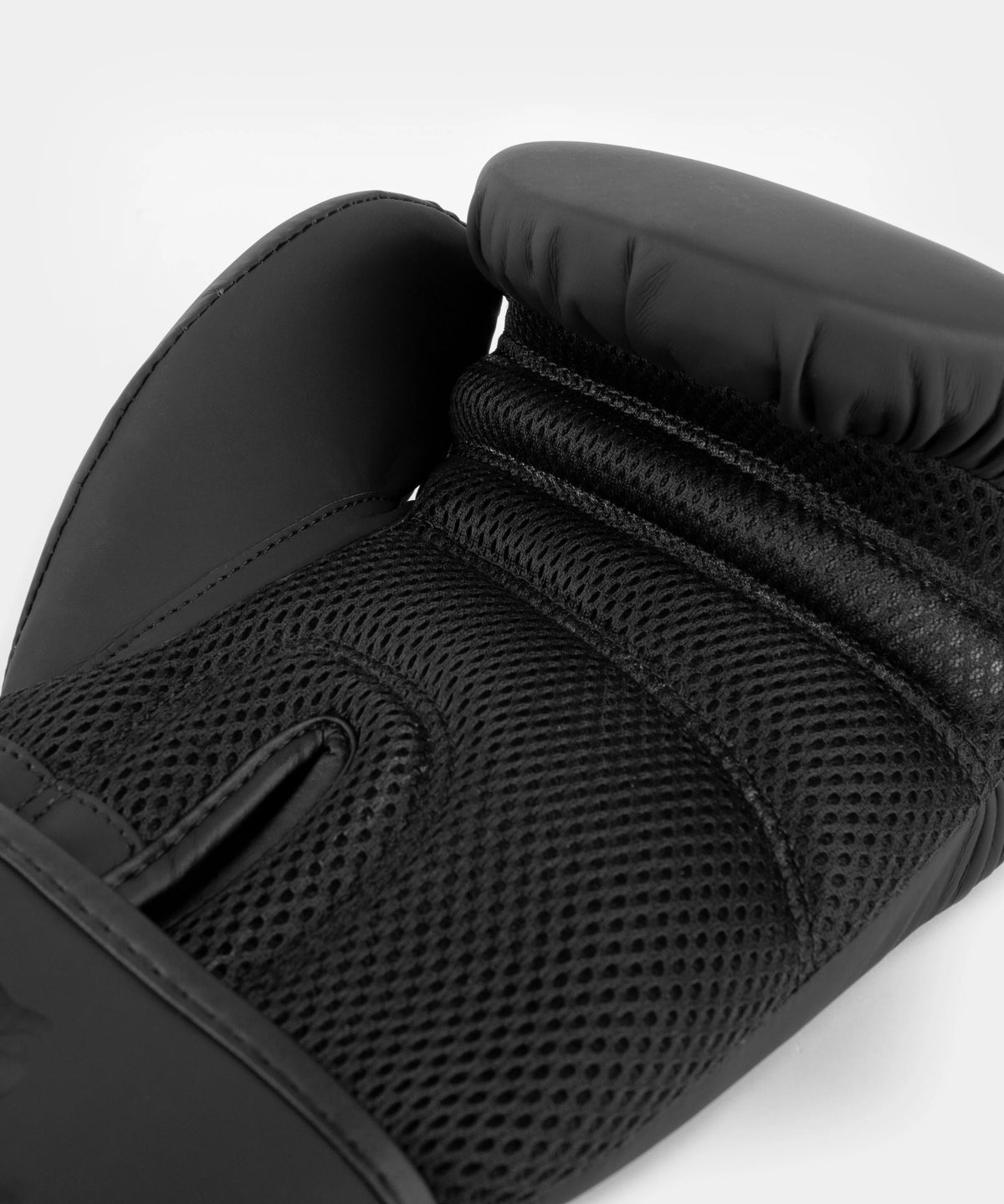 Black 16 oz Boxing Gloves F94027