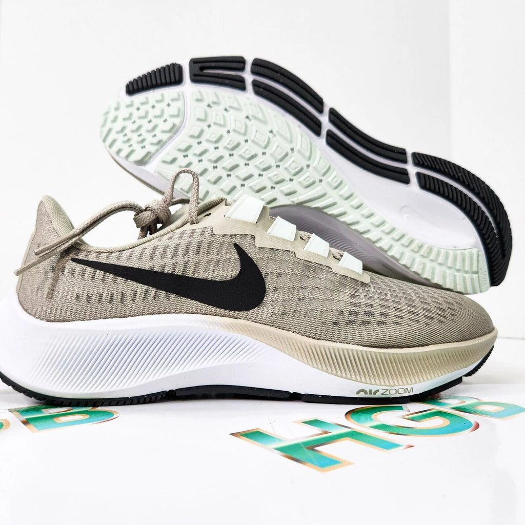 Stone Black Training Running Shoe D688