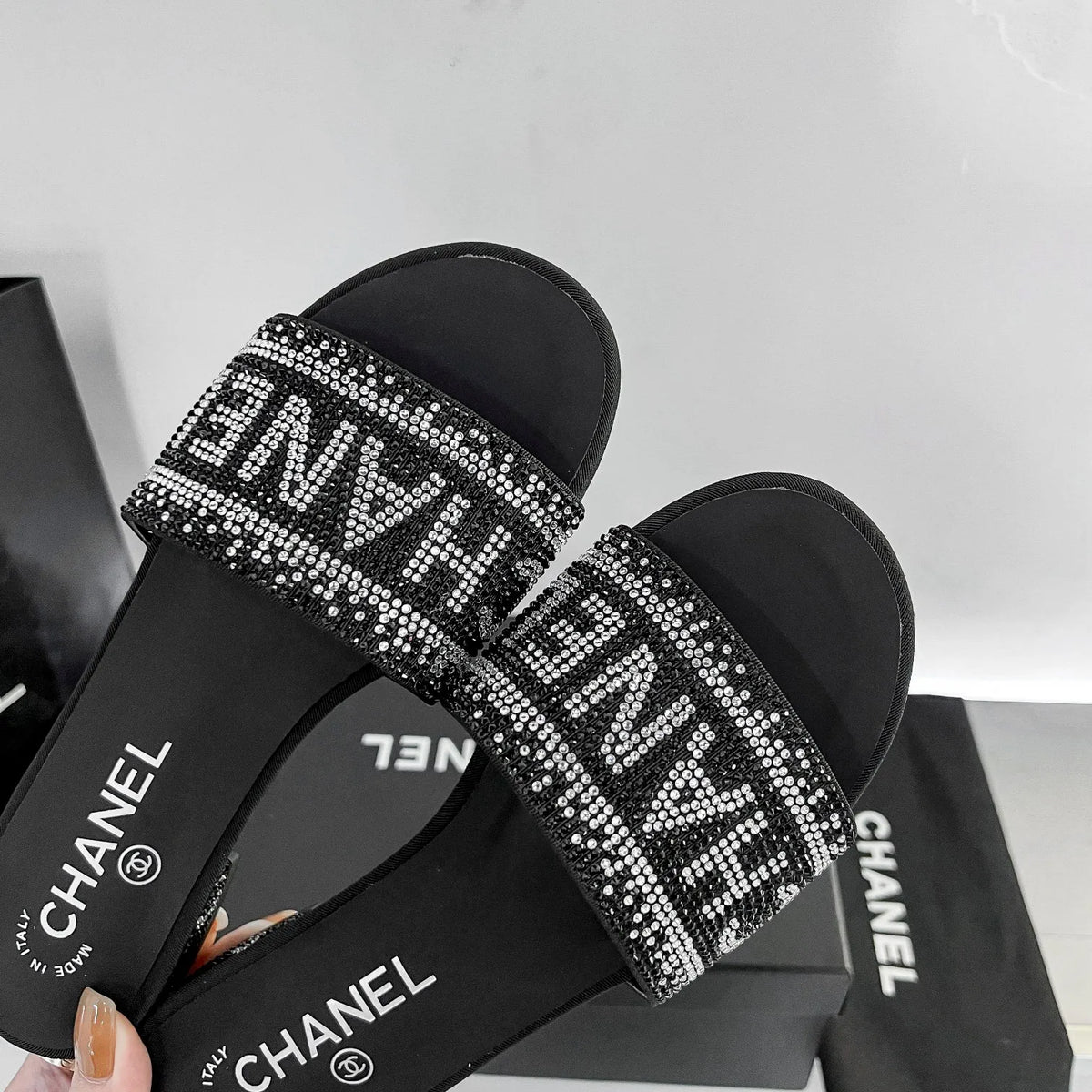 Blingbling Diamond Slippers P12628