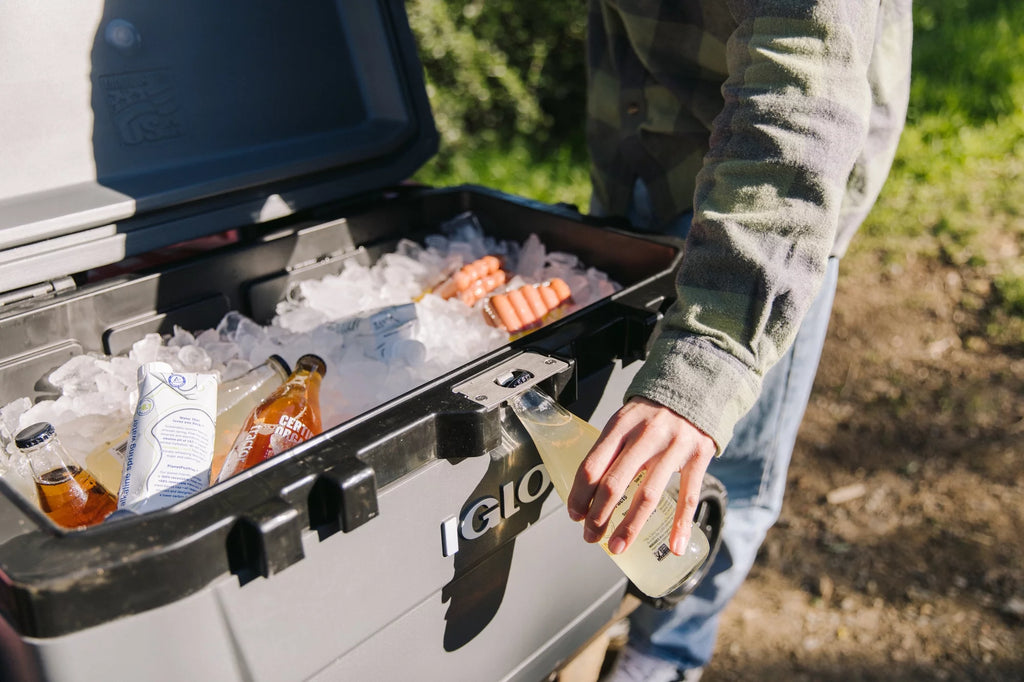 72 Quart Wheeled Ice Chest Cooler N44843