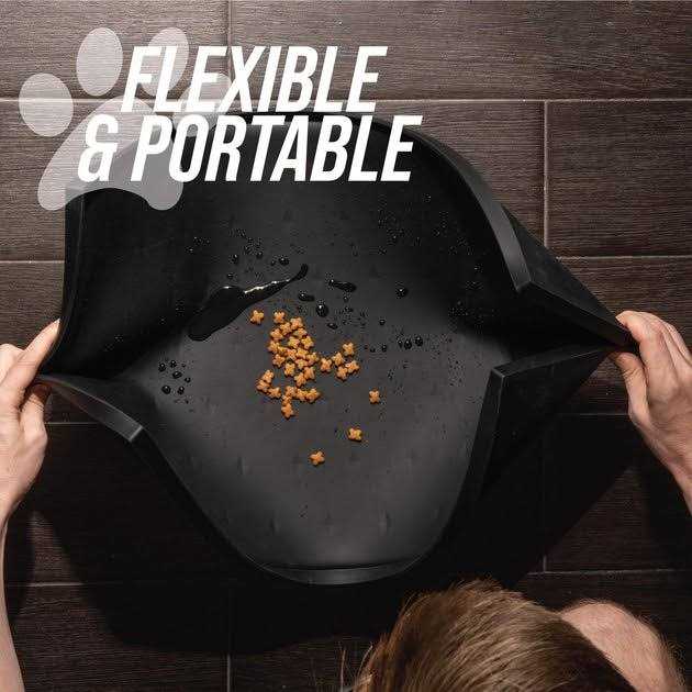 Splash Mat Dog Food Mat with Tall Lip B940843