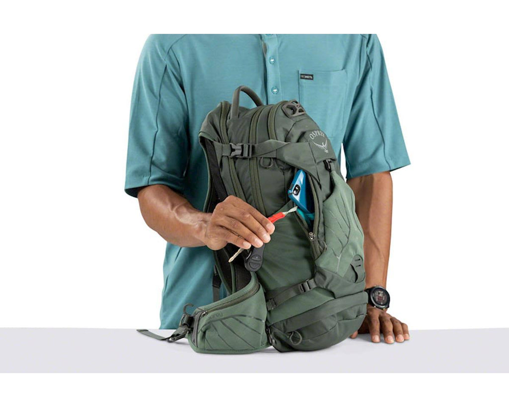 Cedar Green Hydration Pack Y24589