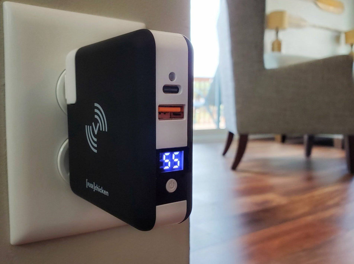 Universal All-in-One Travel Charger L769